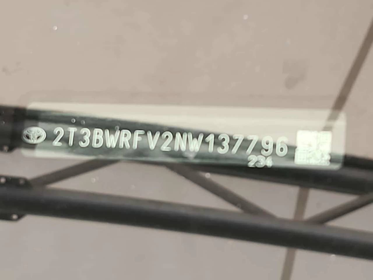 Toyota Rav4 HYBRID LE * CARFAX * ФИНАНСИРАНЕ, снимка 16 - Автомобили и джипове - 56164844