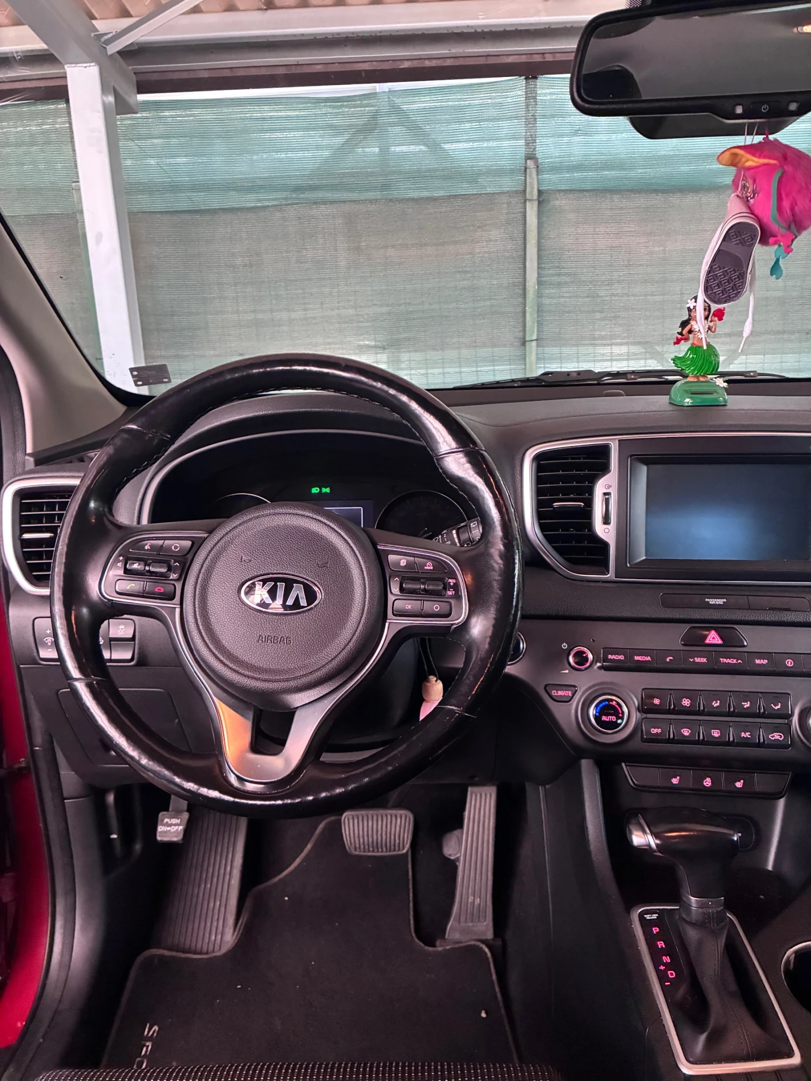 Kia Sportage, снимка 6 - Автомобили и джипове - 56249377