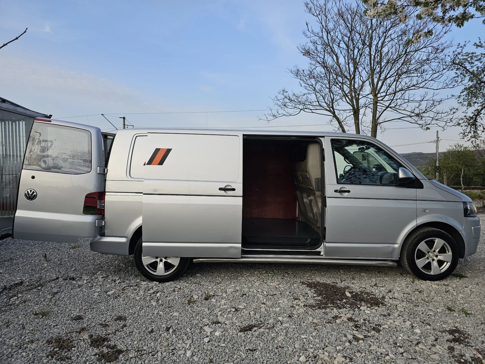 VW Transporter 2.0ТДИ/140Кс/L2H1, снимка 7 - Бусове и автобуси - 54196343