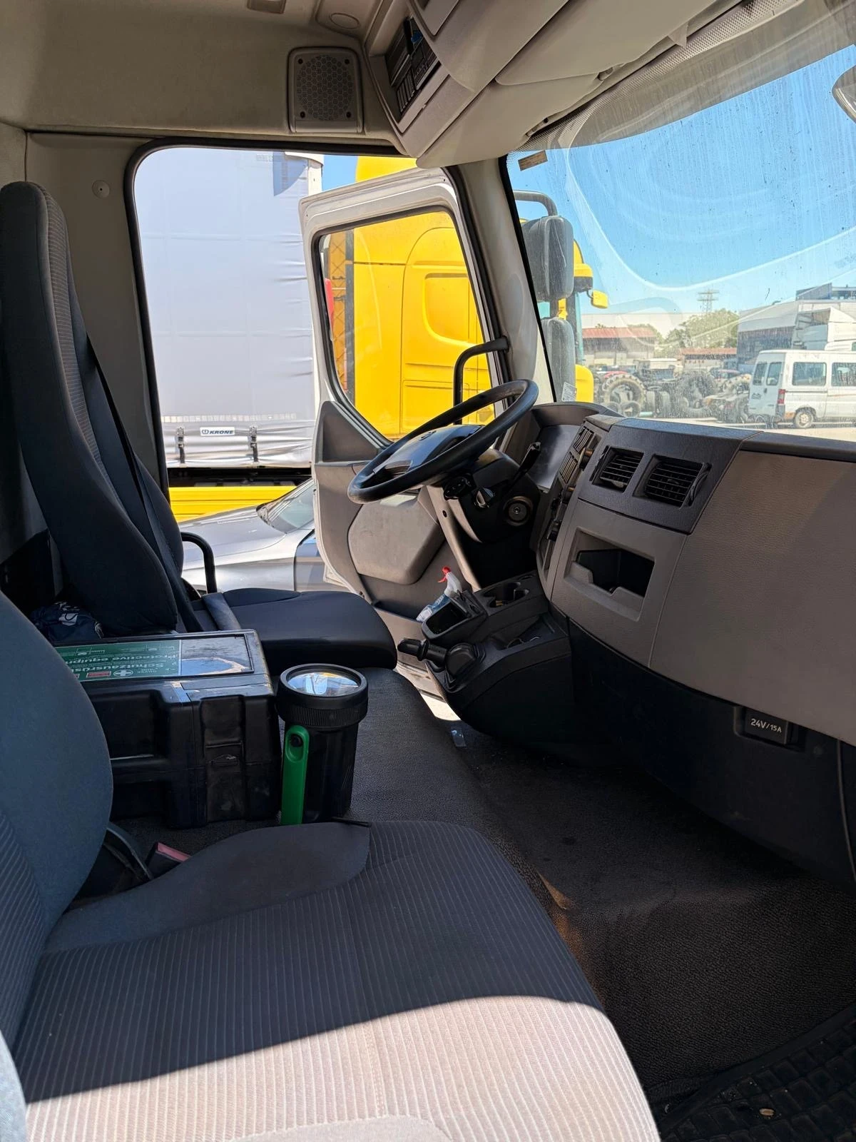 Volvo Fl, снимка 7 - Камиони - 54867890