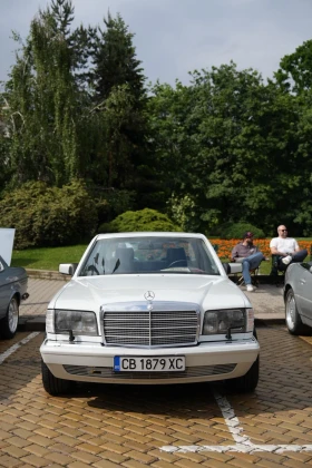 Mercedes-Benz 560 SEL / видео, снимка 15