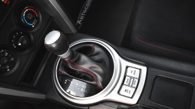 Toyota GT86 Scion FR-S 2.0 Automatic, снимка 10