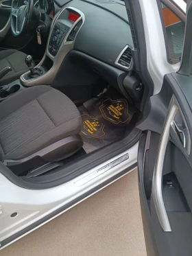 Opel Astra J 1.4iHetcbak - 8460 лв. - 76232319 13