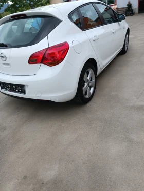 Opel Astra J 1.4iHetcbak - 8460 лв. - 76232319 5