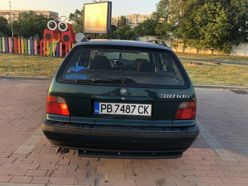 BMW 318, снимка 2 - Автомобили и джипове - 48229407