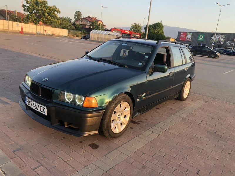 BMW 318, снимка 8 - Автомобили и джипове - 48229407