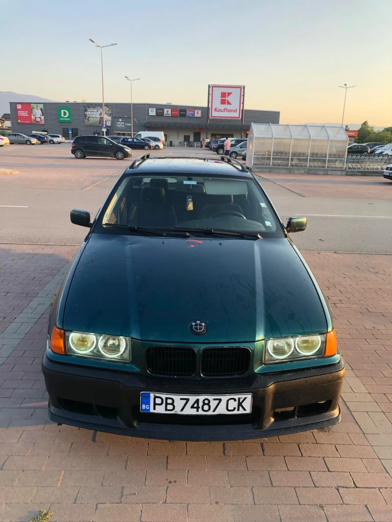 BMW 318, снимка 1 - Автомобили и джипове - 48229407