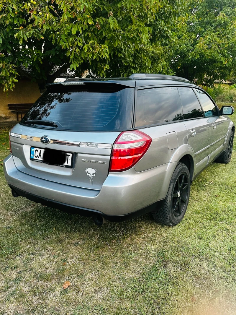 Subaru Outback Трети собственик. Реални километри! Японско шаси! , снимка 8 - Автомобили и джипове - 49565610