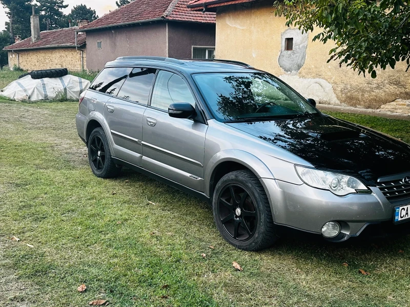 Subaru Outback Трети собственик. Реални километри! Японско шаси! , снимка 14 - Автомобили и джипове - 49471684