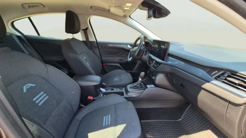 Ford Focus 1.0 EcoBoost, снимка 9 - Автомобили и джипове - 51033995