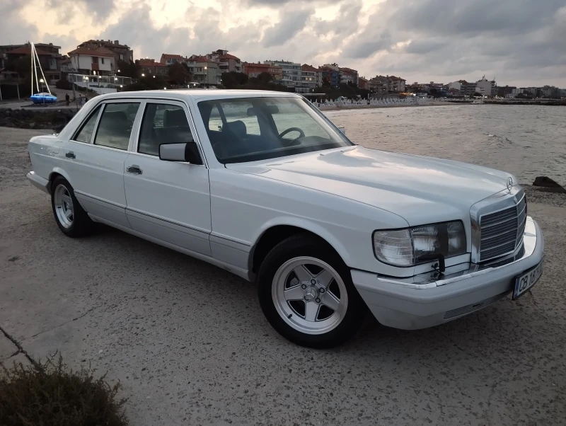 Mercedes-Benz 560 SEL, снимка 6 - Автомобили и джипове - 51529458