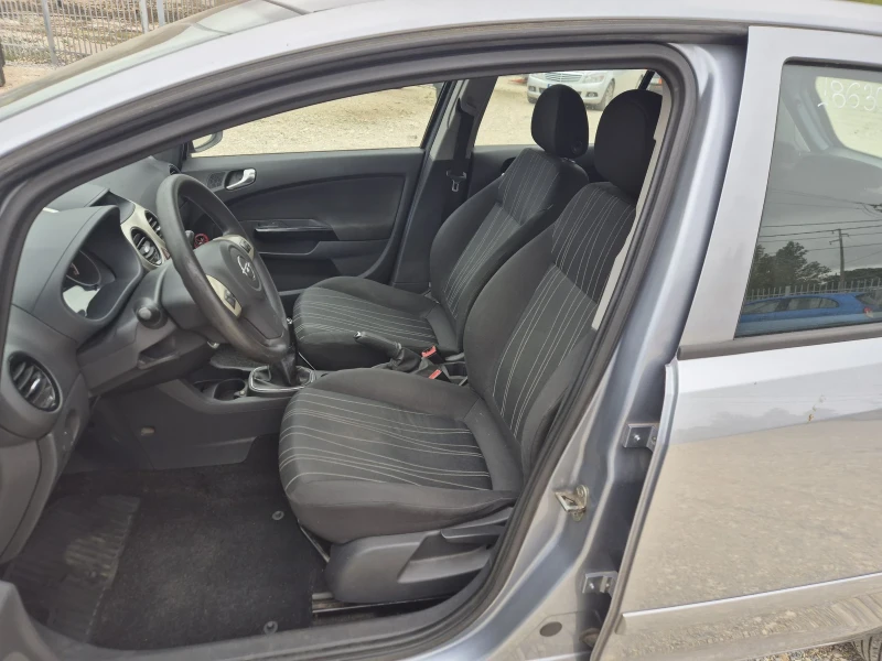 Opel Corsa 1.2i, снимка 8 - Автомобили и джипове - 51837084
