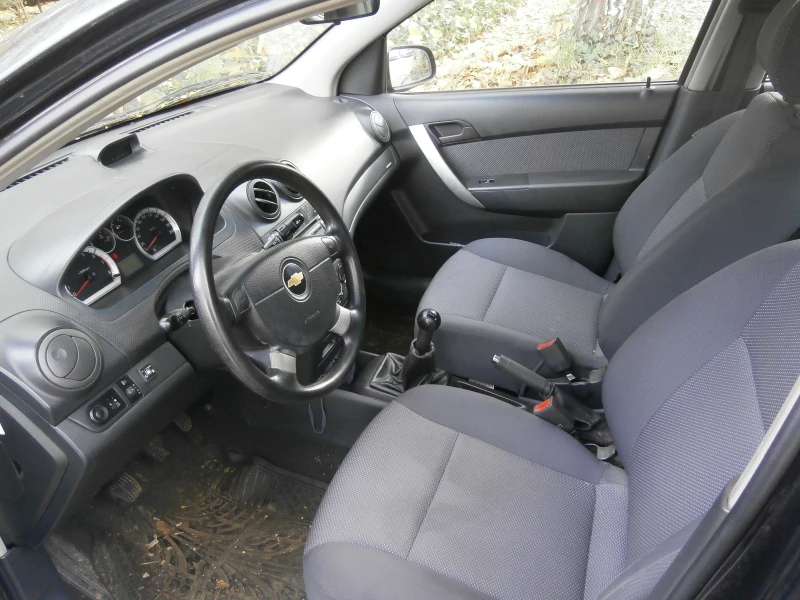 Chevrolet Aveo, снимка 5 - Автомобили и джипове - 52496015