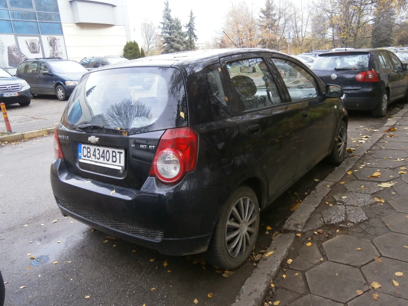 Chevrolet Aveo, снимка 2 - Автомобили и джипове - 52496015