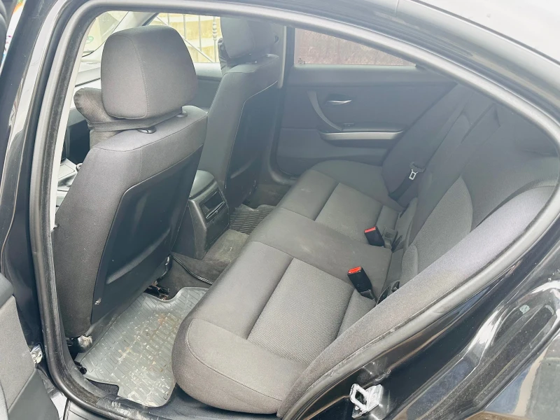 BMW 320, снимка 9 - Автомобили и джипове - 53252469