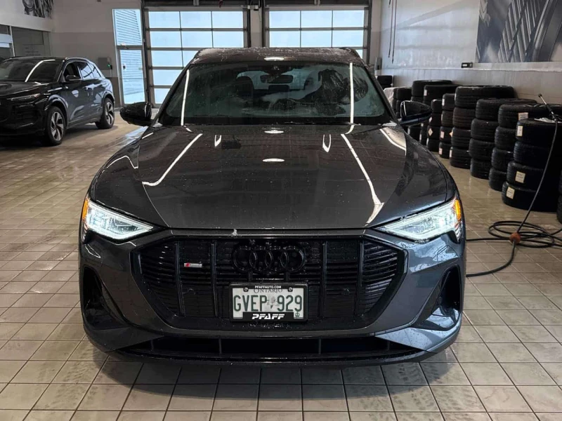 Audi E-Tron Technik * ОБДУХВАНЕ* ОТ ПРЕДСТАВИТЕЛСТВО НА AUDI, снимка 6 - Автомобили и джипове - 53528648