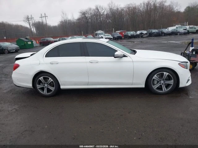 Mercedes-Benz E 300 4MATIC #УНИКАТ# !BURMESTER!, снимка 12 - Автомобили и джипове - 54944613