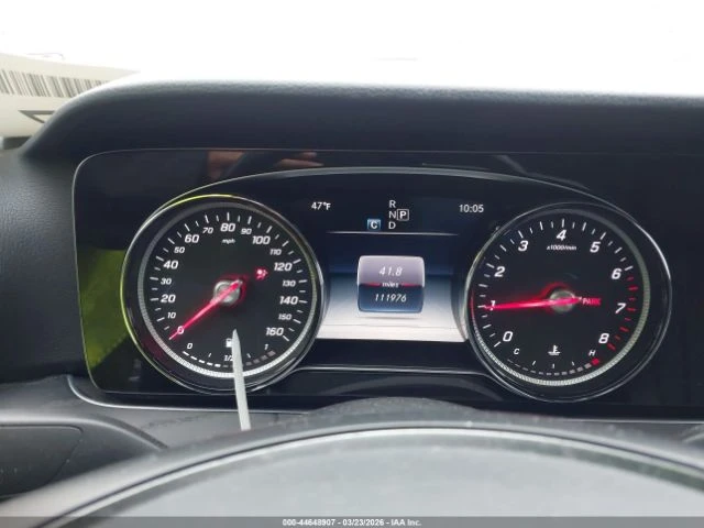 Mercedes-Benz E 300 4MATIC #УНИКАТ# !BURMESTER!, снимка 6 - Автомобили и джипове - 54944613