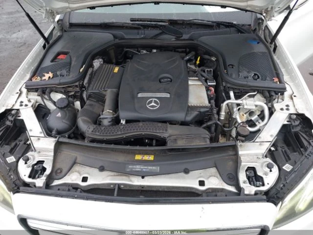 Mercedes-Benz E 300 4MATIC #УНИКАТ# !BURMESTER!, снимка 9 - Автомобили и джипове - 54944613