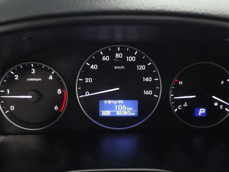 Hyundai Starex 2.5 Automatic, снимка 8 - Автомобили и джипове - 55948858