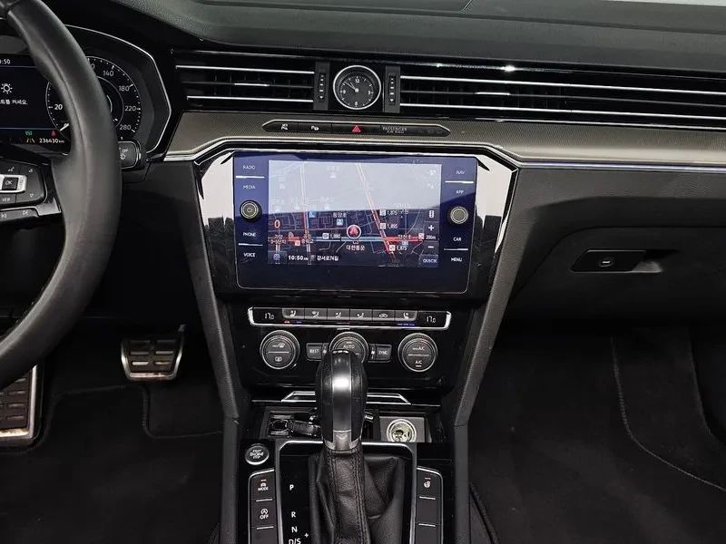 VW Arteon 2.0 TDI/ HEAD-UP/ PANO/ ���������/ �������/  | Mobile.bg � ����������� 14
