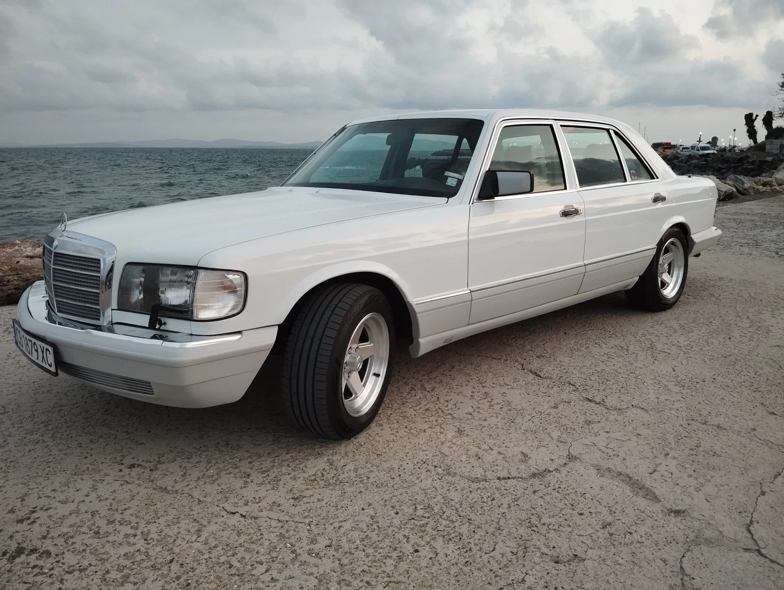 Mercedes-Benz 560 SEL, снимка 1