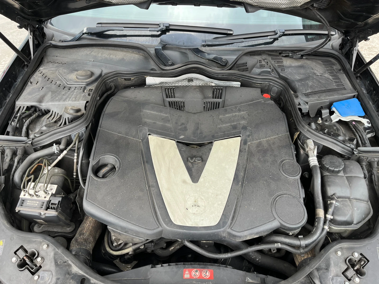 Mercedes-Benz E 320 224к.с v6 | Mobile.bg — изображение 13