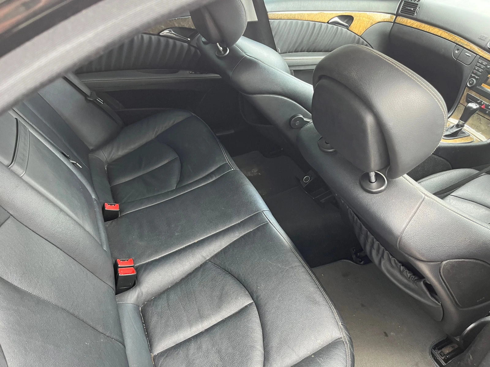 Mercedes-Benz E 320 224к.с v6 | Mobile.bg — изображение 12