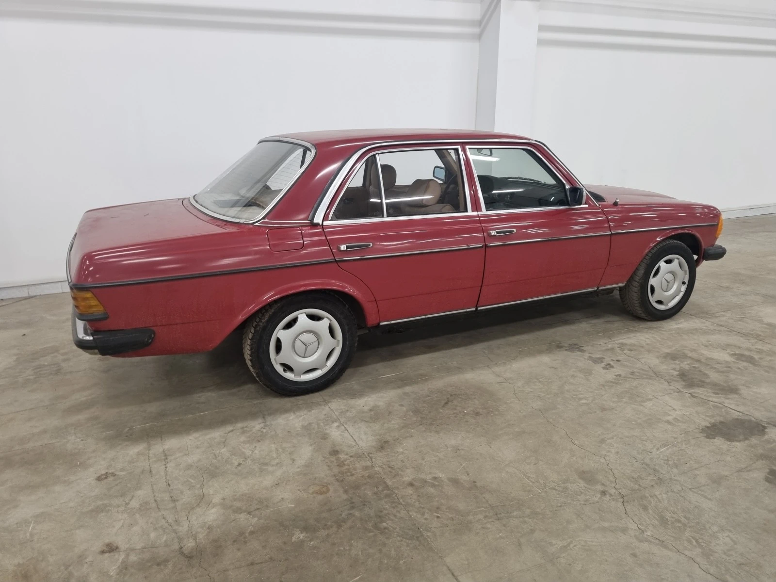 Mercedes-Benz 123 200D - изображение 2