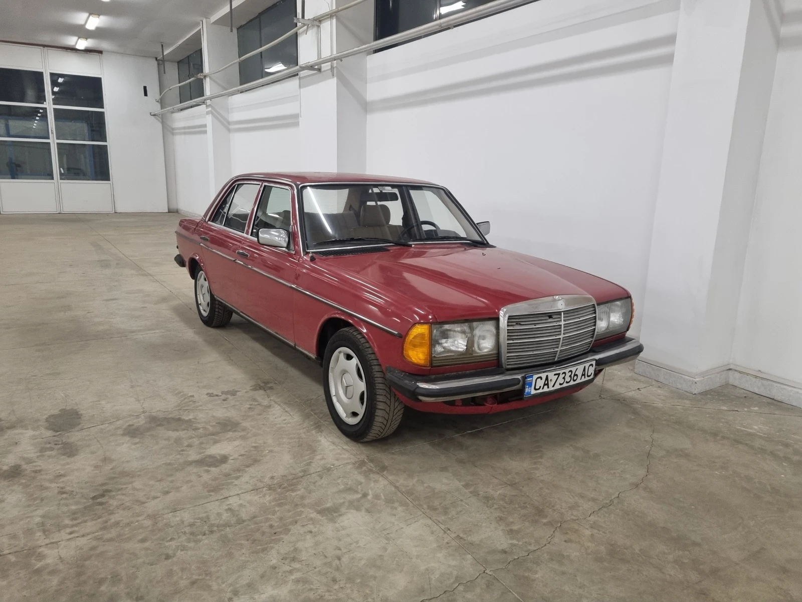 Mercedes-Benz 123 200D - изображение 3