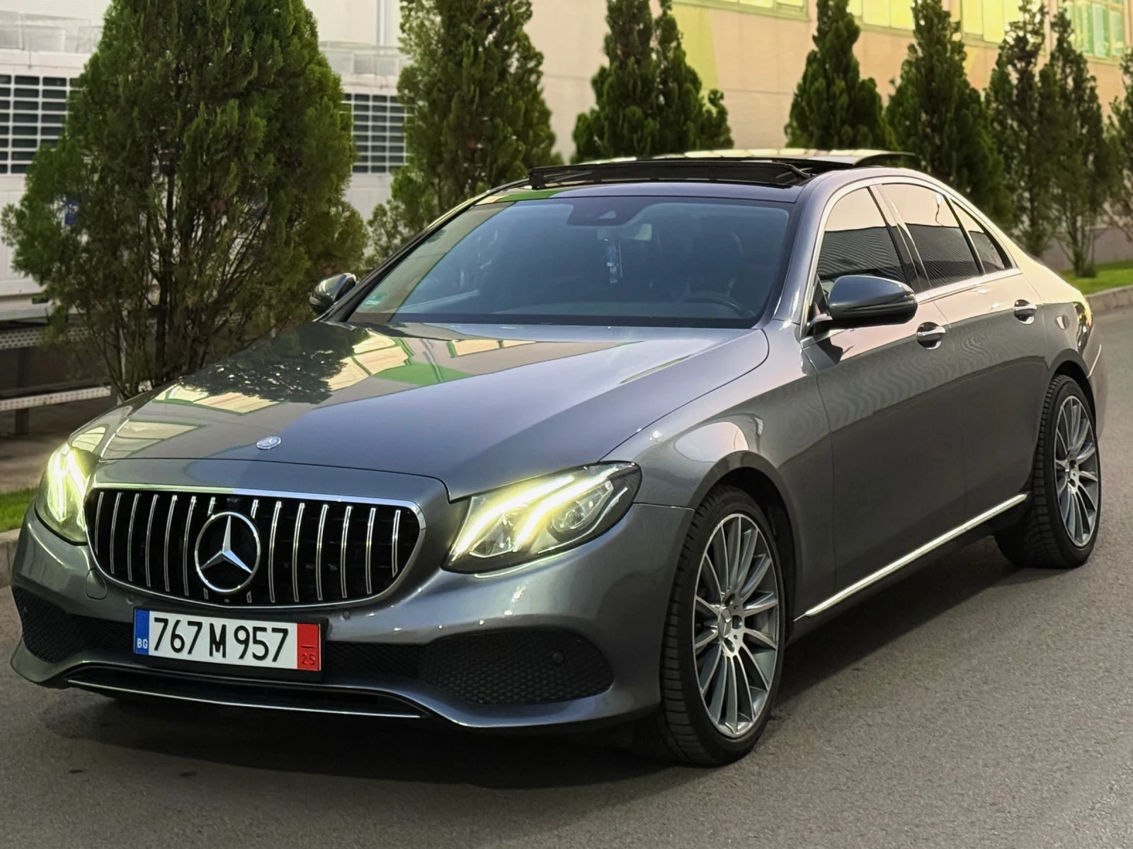 Mercedes-Benz E 220 2.2 - изображение 3