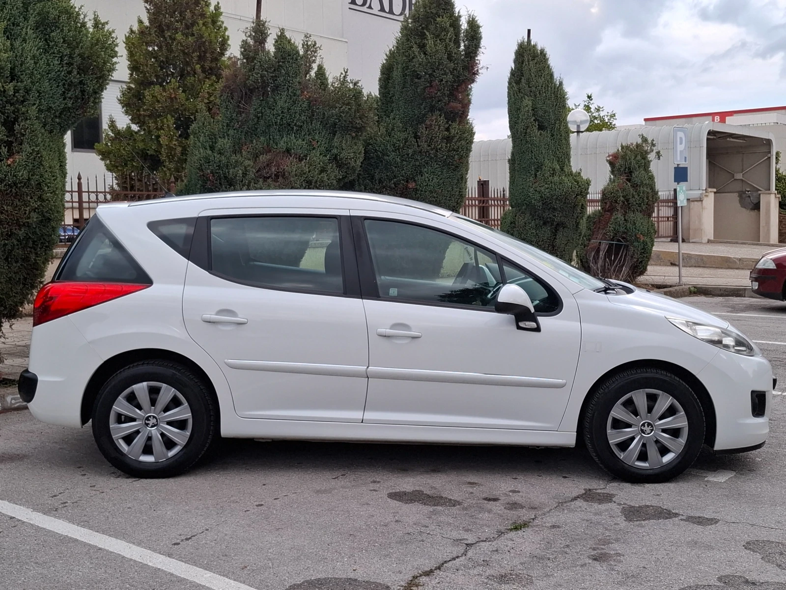 Peugeot 207 1.6HDI * EURO 5 * КЛИМАТИК * ЛИЗИНГ *  - изображение 6