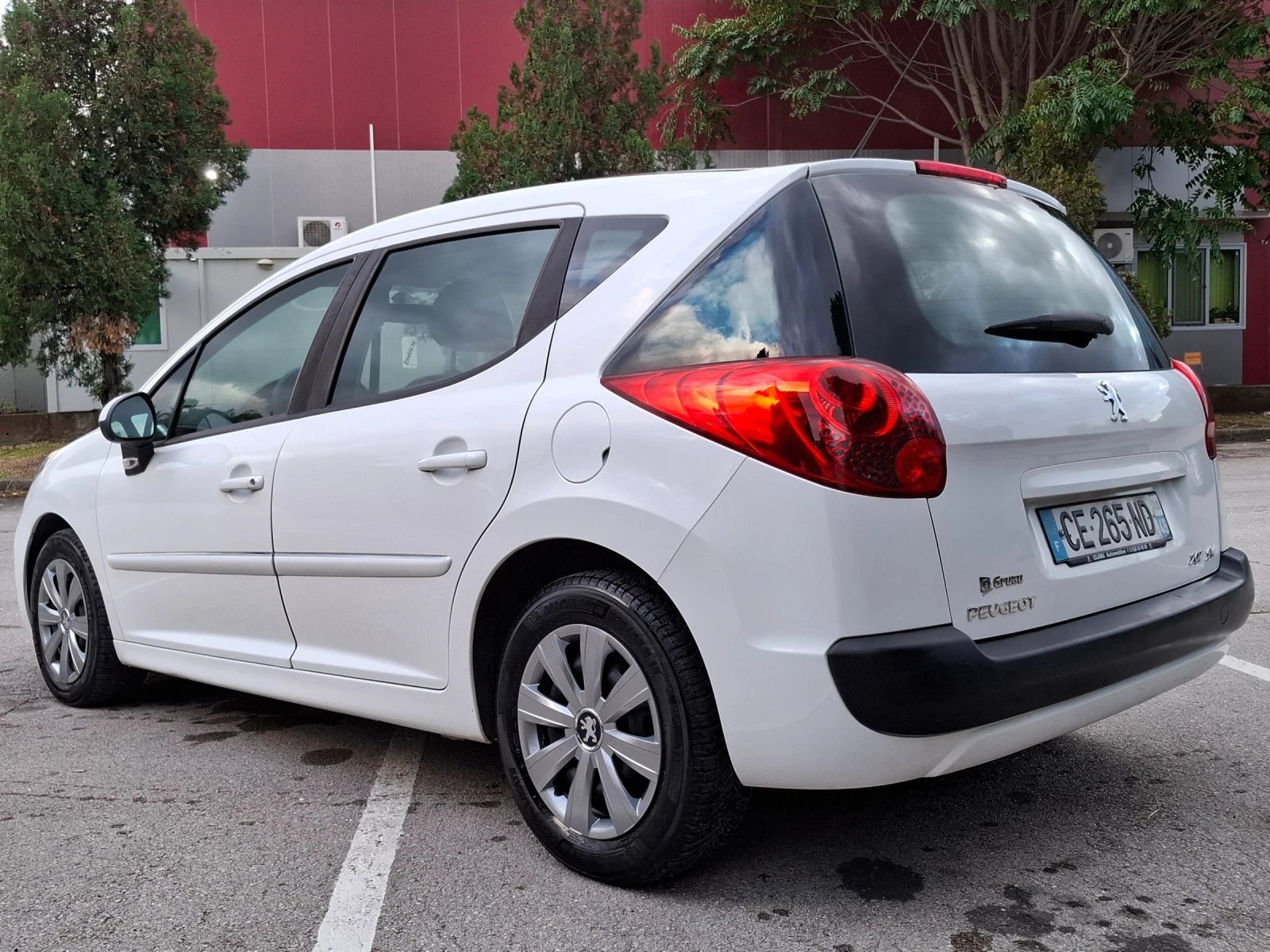 Peugeot 207 1.6HDI * EURO 5 * КЛИМАТИК * ЛИЗИНГ *  - изображение 4
