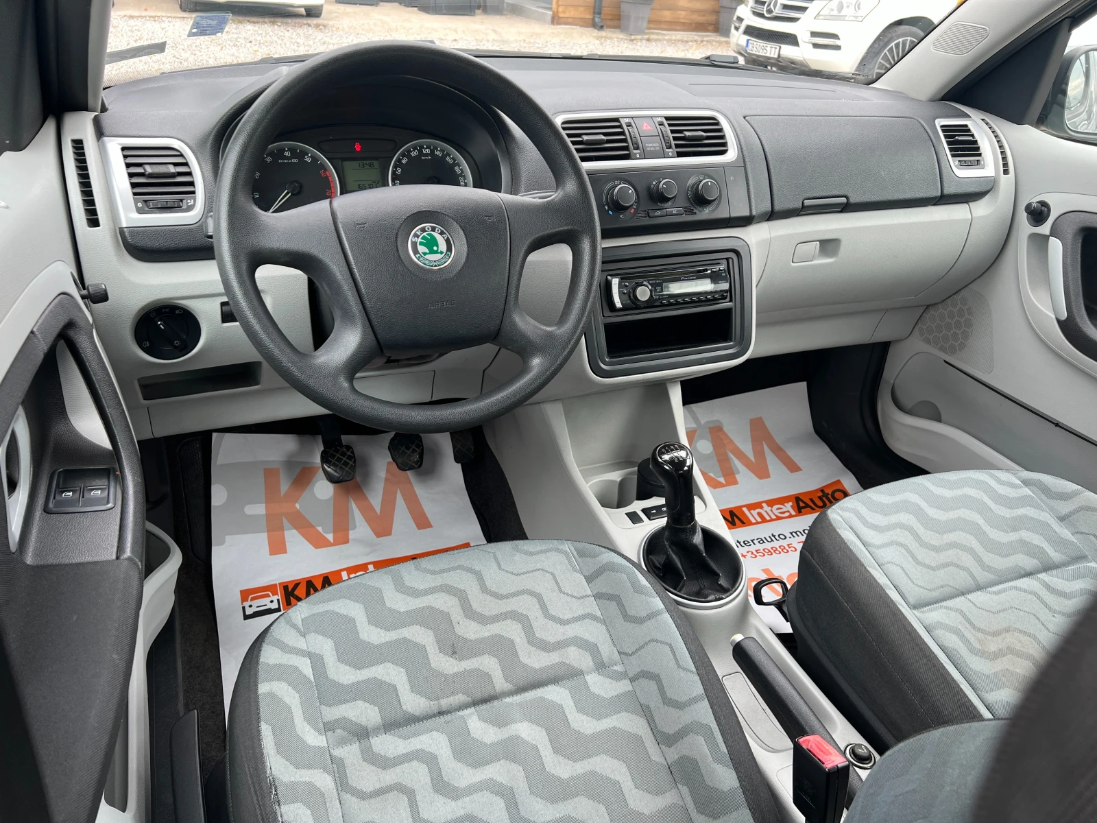Skoda Roomster 1.4i 16V 86кс - изображение 9