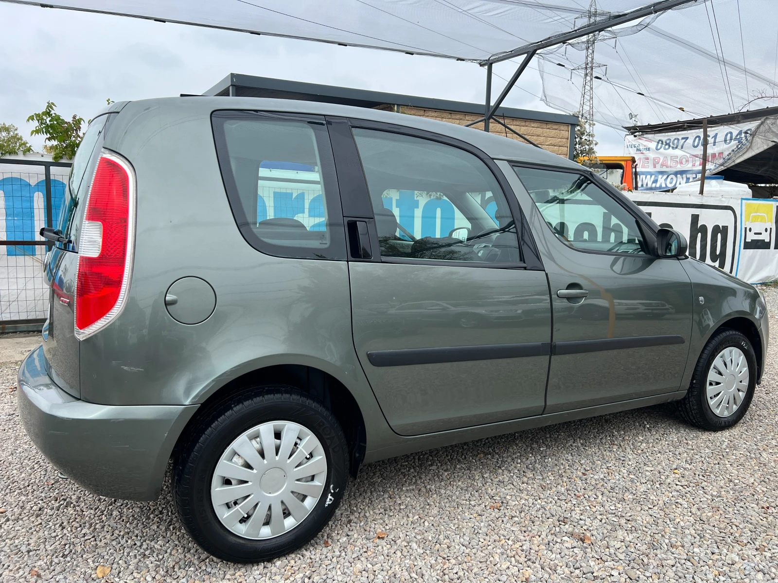 Skoda Roomster 1.4i 16V 86кс - изображение 4