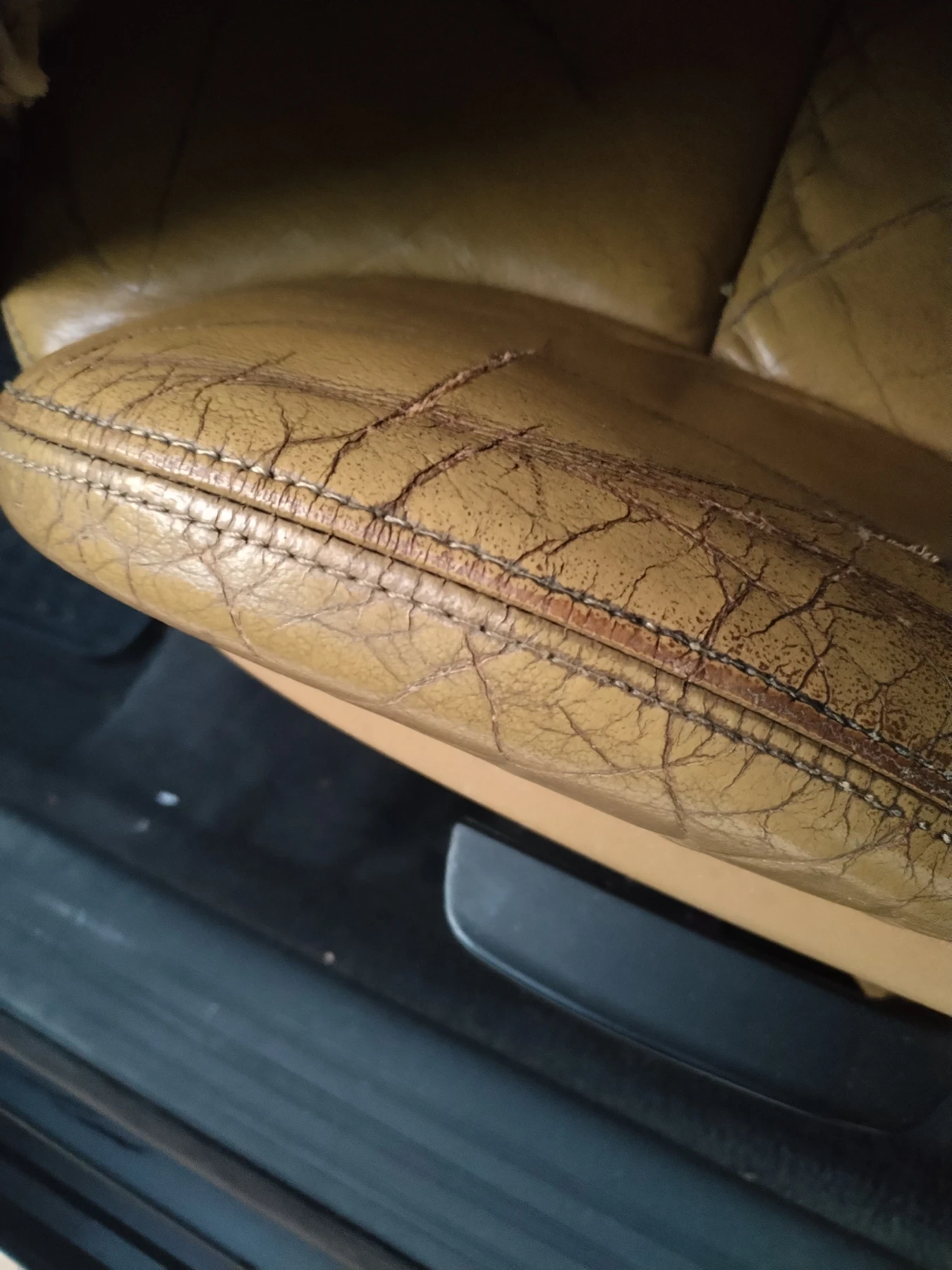 Audi A3 1.6-авт-газ-клима-кожа - изображение 6