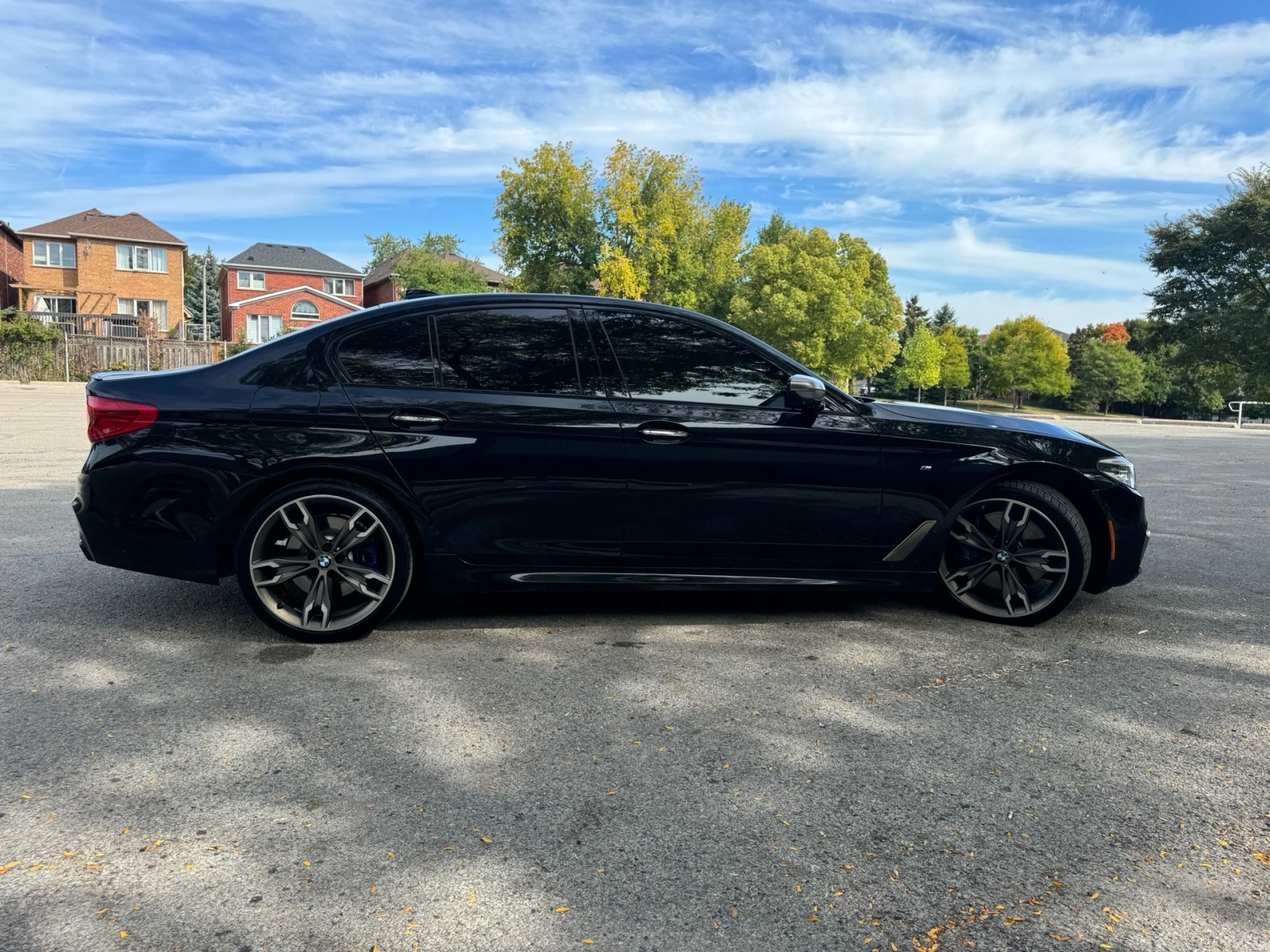 BMW 550 M550i xDrive * CARFAX * БЕЗ ПЪРВОНАЧАЛНА ВНОСКА - изображение 4