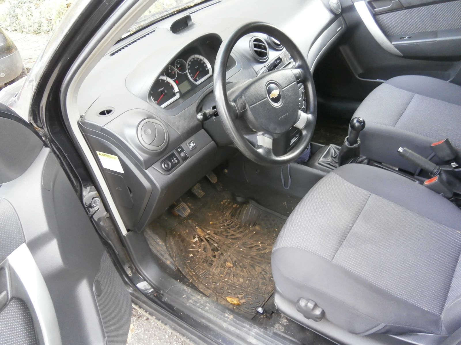 Chevrolet Aveo  - изображение 6