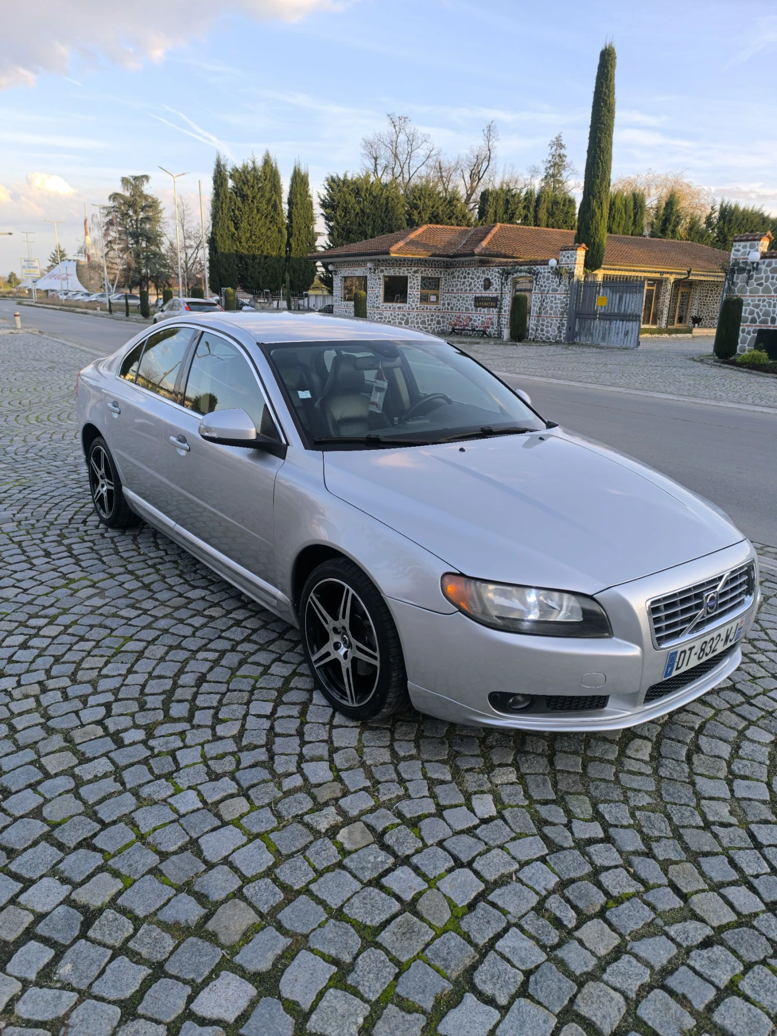 Volvo S80 D5 - изображение 3