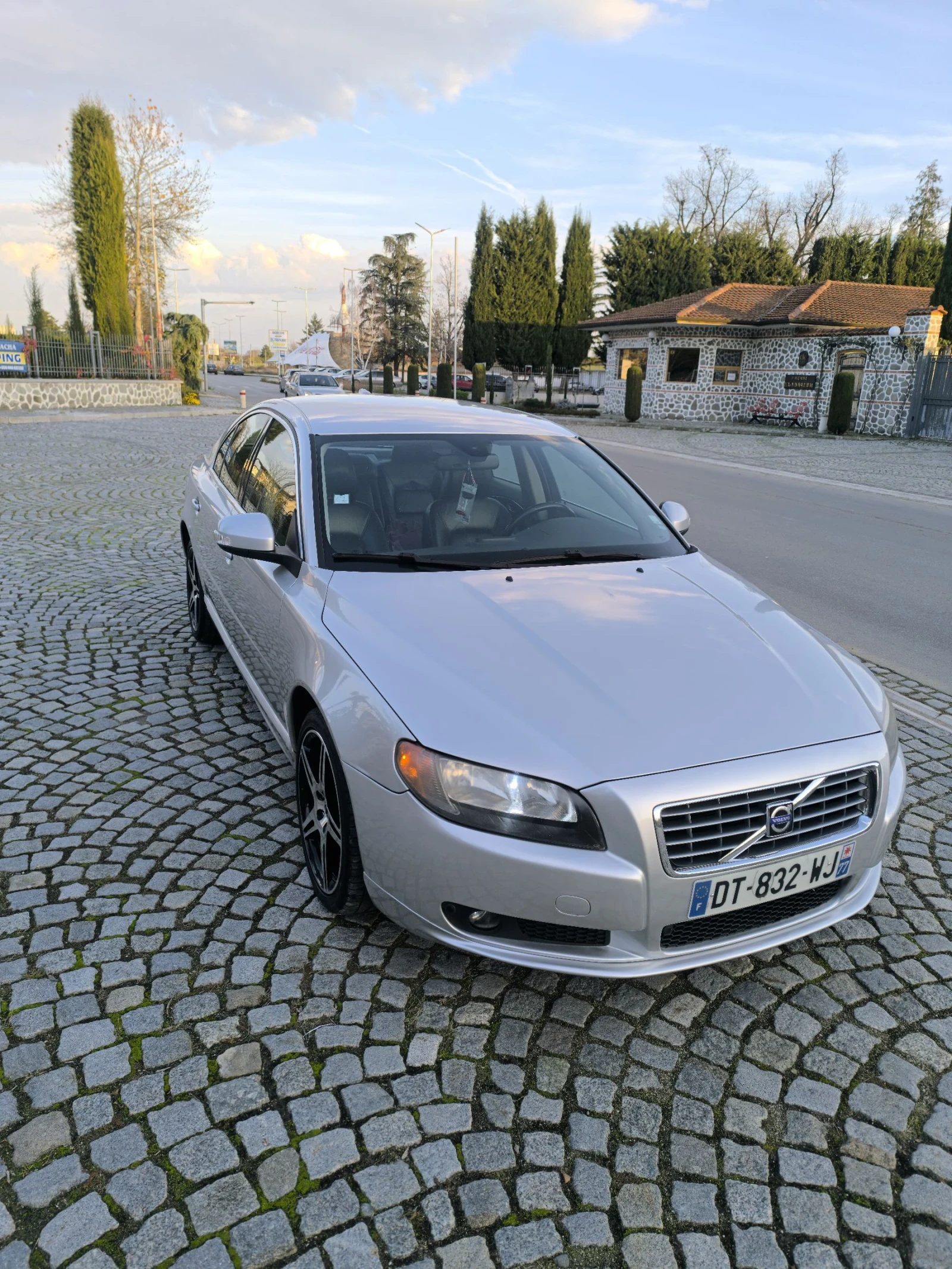 Volvo S80 D5 - изображение 2