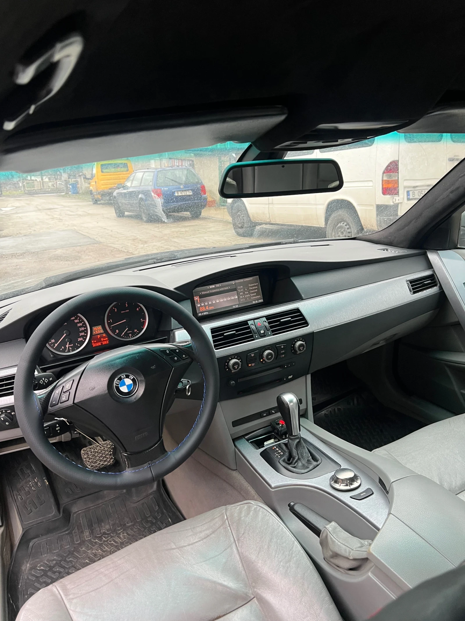 BMW 530 3.0D - изображение 6