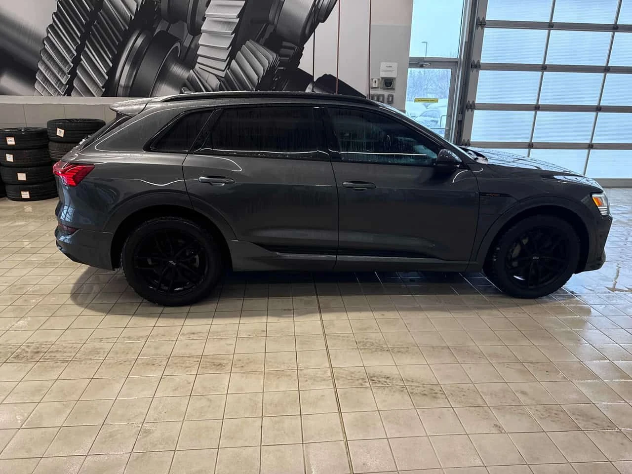 Audi E-Tron Technik * ОБДУХВАНЕ* ОТ ПРЕДСТАВИТЕЛСТВО НА AUDI - изображение 3