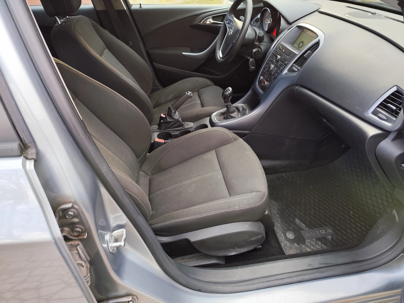 Opel Astra 1.7 CDTI NAVI | Mobile.bg � ����������� 9