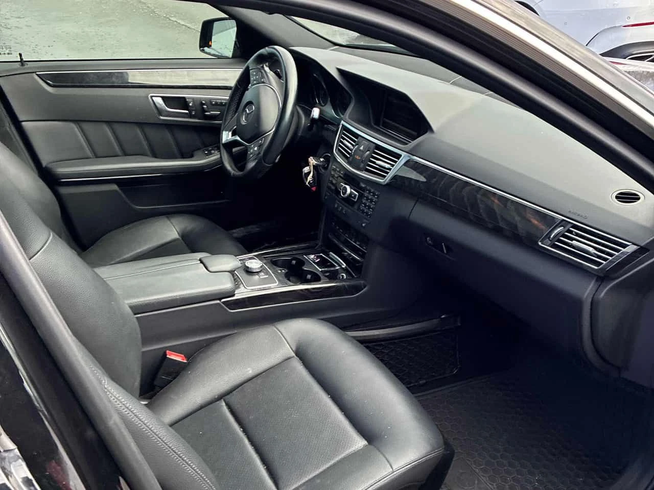 Mercedes-Benz E 300 * CARFAX * ���� �� �� | Mobile.bg � ����������� 14