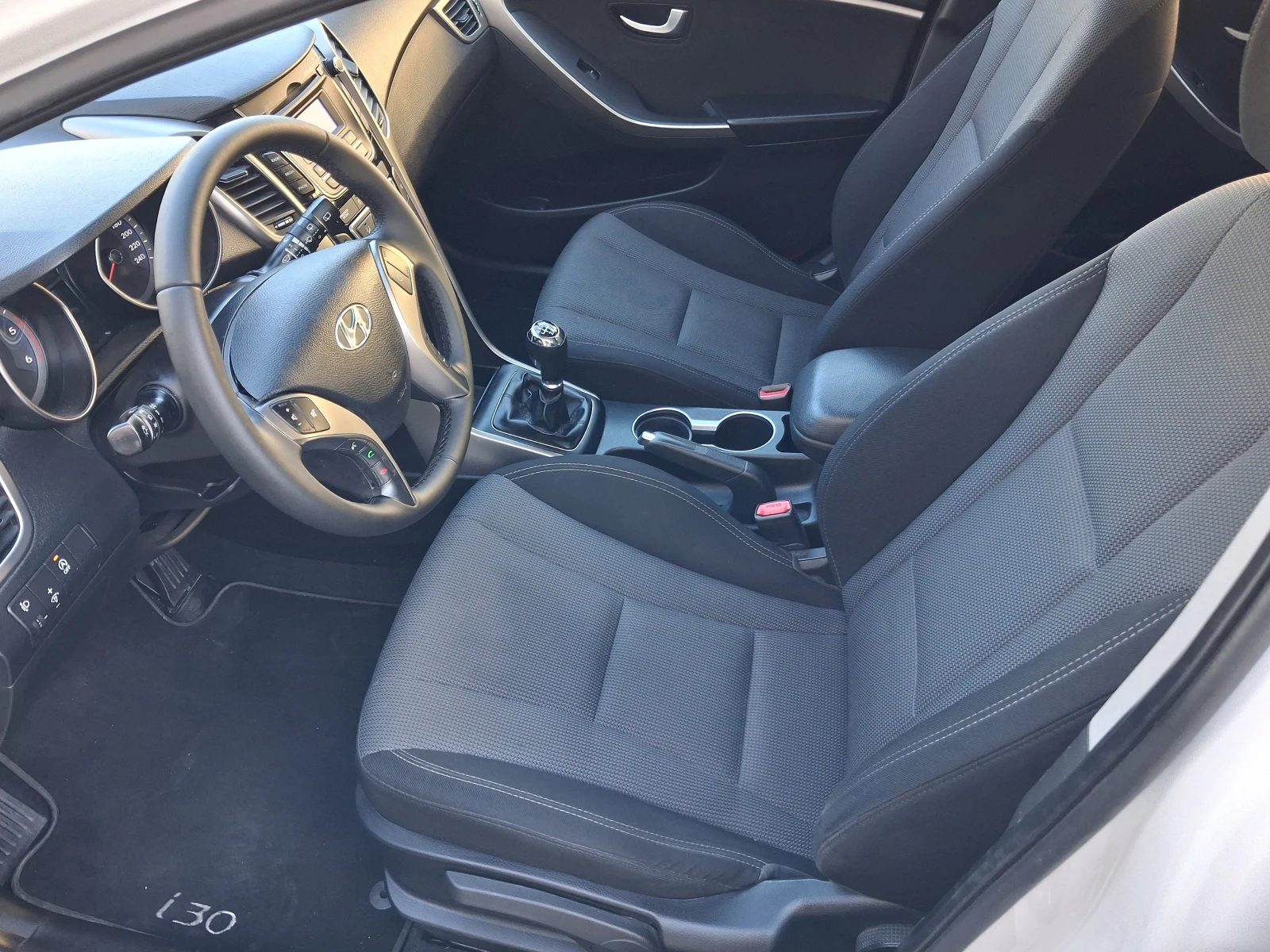 Hyundai I30 1.4crdi blue - изображение 8