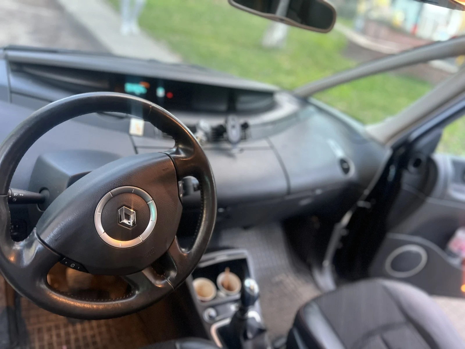 Renault Espace, снимка 5 - Автомобили и джипове - 53767275