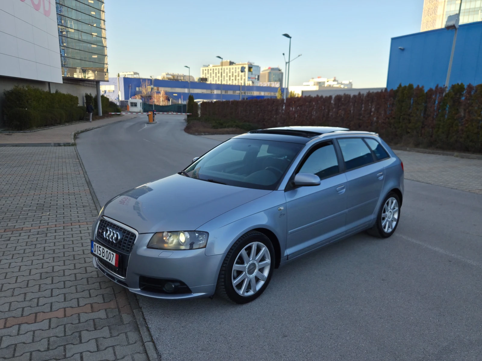 Audi A3 2.0TDI 3xS line* XENON* ПАНОРАМА* УНИКАТ* , снимка 5 - Автомобили и джипове - 53821774