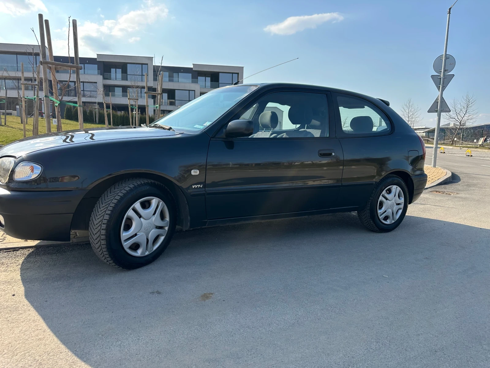 Toyota Corolla Бензинов 1.4 16v VVT EURO 3, снимка 3 - Автомобили и джипове - 53866857