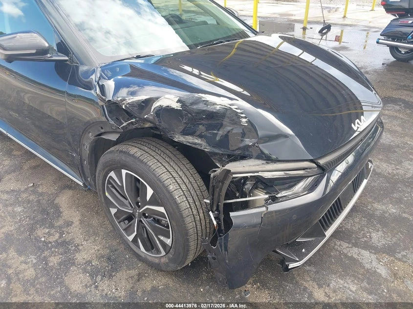 Kia EV6 Wind AWD * Крайна цена до БГ* , снимка 6 - Автомобили и джипове - 53936274