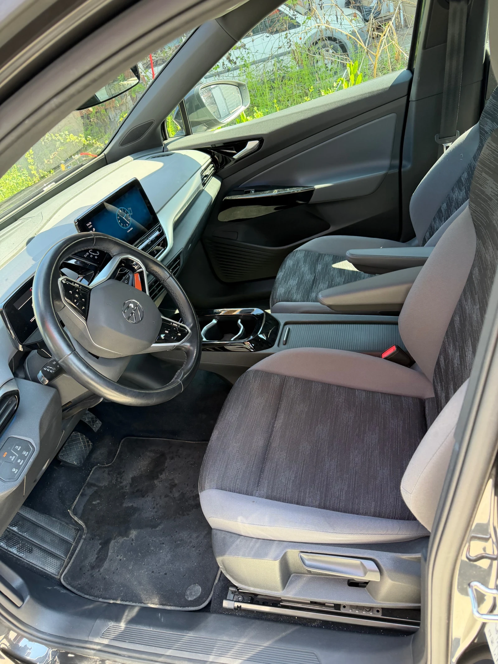 VW ID.4 Pro Performance , снимка 9 - Автомобили и джипове - 54173237